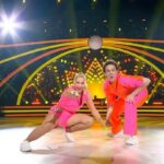 Emma Kimiläinen Instagram - Reach! Tänään tanssitiin Jiveä! 🕺🪩💃 Me ollaan kiitollisia kaikesta tuesta ja äänistä jota ollaan teiltä saatu☺️🙏 Tästä on hyvä jatkaa eteenpäin! #mtvttk #dwts