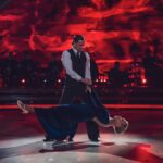Emma Kimiläinen Instagram - A week ago, we danced a fierce tango, but tomorrow, our aim is to give a lot of positive energy and get people to smile! This week's theme is "my story," and I want to talk about the importance of dreaming throughout your whole life. Having a dream is the essence of motivation to achieve the targets of different levels moving towards that dream! I'm very lucky to say that my parents have never laughed at my dreams no matter how ambitious, but they've always believed in my capabilities to achieve any dream no matter how absurd. They've also guided me to the right path to be able to achieve my goals. Their supportive mindset is the reason why I've been able to speak about my dreams. And as no one is succeeding alone, it is essential to say out loud what you are dreaming about. Then, you can receive support to achieve it. 🙏 Dreaming is the key reason why I've been able to achieve my goals. As a little girl, I didn't see anyone like me as a professional formula driver, quite the controversy. Stereotypes and prejudices against female drivers have lived strong for a very long time and are still present after more than 30 years of my career (although they have decreased considerably in recent years). But no matter what some people said, I never thought that I couldn't become a professional racing driver. I was determined to become so good that I could make it, and I've been taught that there's no certain way of doing things, but we can create our own way. I've seen many walls built ahead of my path and faced many setbacks along the way, but I've used my energy to solve that challenge and move forward. I've trusted myself and my dream together with the people who have supported me along the way. 🙏 Because children are usually better at dreaming than adults, tomorrow we want to awaken the inner child of every viewer, full of innocence, curiosity and positivity towards this world and all that it can offer us, if we dare to reach high, trust ourselves and grasp it. 💯 @tanssiitahtienkanssa @matti_puro @mtv3suomi 📷: @tamminenphotography 💄: @miia_ollula ☀️: @tanbylotta 💇‍♀️: @butik.helsinki #mtvttk #tanssiitähtienkanssa #dwts #womeinmotorsport
