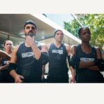 Enzo Palumbo Instagram - When you robbing a bank with a cop lol !!!! #ickys 💰 Let’s goooo tune in tonight 9:30 pm eastern @cbstv @thechallenge Buenos Aires, Argentina