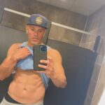 Enzo Palumbo Instagram - #almostthere #almostsummer☀️ Almost There