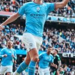 Erling Haaland Instagram - 🎯🫶 Etihad Stadium