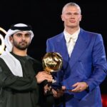Erling Haaland Instagram - A magical night in Dubai! ✨ What an honour to win this award and also see other club members recognized! Thank you so much @globesoccer 💙🏆