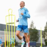 Erling Haaland Instagram - Full focus on what’s ahead 👊🏻