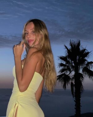 Ester Expósito Instagram - 🧚🏼