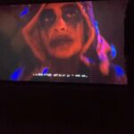 Ester Geislerová Instagram - “Can You Still Feel the Butterflies?” Videoinstalace Radka Brousila @radekbrousil & A dnešní komentovka v @ghmp.cz s @jakub.jansa @radekbrousil a @leapetrik ( @leapetrik Nemám fotku, ale bavilo mě to! Měla jsem telefon v nabíječce!) Zajděte si do @ghmp.cz na výstavu “Myslet filmem”, je ohromná a skvěle nainstalovaná! Děkuji za dnešek! 🧠🎞️ Dům U Kamenného zvonu