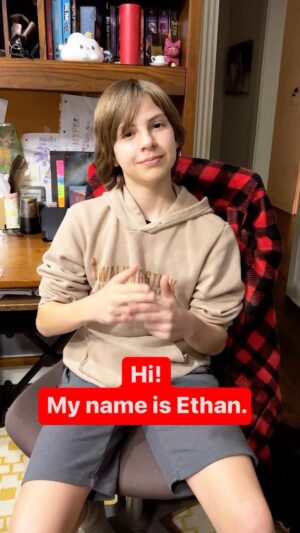 Ethan Thomas Jung Instagram - Learning ASL! 👋 #signlanguage #asl #learn #hi #bestoftheday