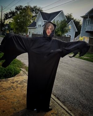 Ethan Thomas Jung Instagram - Got all the candy! What was your costume? 👻 
#grimreaper #costume #halloween #fancydress #dressup #scary #candy #happyhalloween