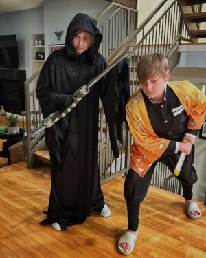 Ethan Thomas Jung Instagram - Got all the candy! What was your costume? 👻 
#grimreaper #costume #halloween #fancydress #dressup #scary #candy #happyhalloween