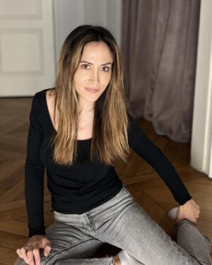Fabienne Carat Instagram - Dans tes yeux je suis juste ça …

© @_leodeux 🙏