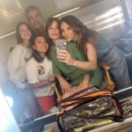 Fabienne Carat Instagram - Bon ben ça y est l’été commence vraiment CE SOIR à 21h10 TF1 sur @tf1 #hiphop #camping #campingparadis #danseclassique Réalisateur @gregoryecale @jlagroupe