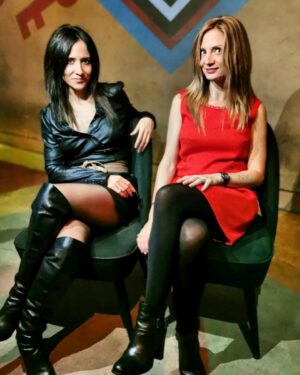 Fabienne Carat Instagram - Happy birthday ma sister @carole_carat la vie continue et réserve ses belles surprises chaque nouvelle année comme chaque nouvelle journée 🙏❤️🫶