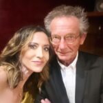 Fabienne Carat Instagram - Swipe à droite et rempli le cœur si tu aimes cette féerie🤩 Tonight à 21h10 sur @c8lachaine avec @patrice.leconte et @christelchollet #remisedeprix #artistes #magie @maximegueny @charlotte.bermond #findannee #joyeusesfetes #lesmandrakesdor @lesmandrakesdor Dressed by @christopheguillarme
