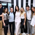 Fabienne Carat Instagram - Quand on a commencé cette aventure, la promo de B I E N V E N U E A U M O N A S T È R E, lors de cette journée qui nous a à nouveau réunis chez @canalplus , nous ne savions pas encore la date de diffusion. Le 12 janvier à 21h15 sur @c8lachaine … une date qui a immédiatement raisonné pour moi 🙏👼 Il y a de jolis signes de nos anges 🤍 CANAL+