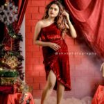 Farina Azad Instagram – Merry Christmas to my lovely insta fam 

Mua @jay_makeup_artist_ 
Behind lens : @_a.s.h.o.k__the__duker_ @__studiotic_studio_presents__
Outfit @lithas_rentals