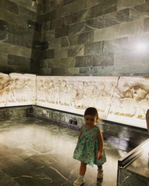 Feride Çetin Instagram - Müzede bir gece 🏛#TheNightattheMuseum #hayathanımharikalardiyarında