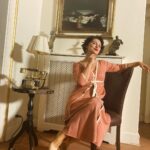 Feride Çetin Instagram - Alo, orada misin? #dilektaşı #onset🎥🎬 styling @cabirgunesen Göktürk, Istanbul, Turkey