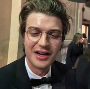 Finn Wolfhard Instagram - What a night. Thanks @sagawards