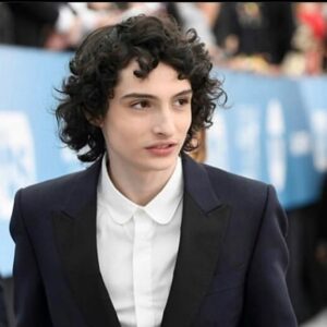 Finn Wolfhard Instagram - Thanks @gucci and big ❤️ to @rhondaspiesstylist @blondiemua @netflix @strangerthingstv @sagawards