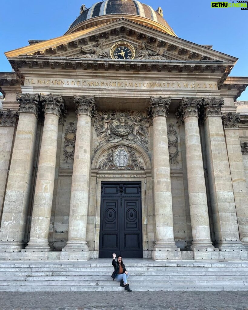 Francisco Soares Instagram - a última pic é como me sinto cada vez que acordo e lembro-me que estou em paris Paris, France