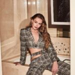 Frida Gustavsson Instagram - ⚡️ @nylonmag ⚡️ thank you thank you thank you 💛 Photographer: @higgsy_photography Hair: @kyleeheathhair Makeup: @emilychengmakeup Stylist: @kevinmichaelericson & @andriamichellebush Journalist: @mccarthylauren Location: @lermitagebh article up now :~)) ✨