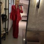 Gülçin Ergül Instagram - Collecting moments, not things… ✌🏻