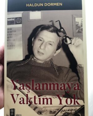 Güzin Alkan Instagram - “Bir mum yakmak,tüm dünyayı aydınlatmak demektir.......” #haldun dormen #yaşlanmayavaktimyok kitabından güzel bir cümle 💓kitabı okumaya başladım emeğinize sağlık sevgili Haldun abicim @haldundormen @cengizhaneminoglu 🙏🏻🙏🏻🌸🌸 #sanat #duayen #sanatçı #sevgi