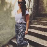 Güzin Alkan Instagram - #eylül #sonbahar #istanbul #mevsim #hava #güzel #güneş 😎😎🎈🎈☺️☺️ Şehir Tiyatroları Reşat Nuri Sahnesi