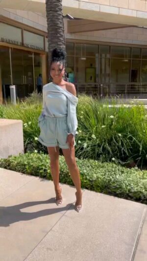 Gabrielle Dennis Instagram - Thanks for the fun clip from #TheReal April otherwise you know I wouldn't have had any footage lol shout out to my glam team for this look @lirpamakeup @hairbyashnicole @ashleyseanthomas ❤️❤️❤️ 
#TheReal #GabrielleDennis #InTheseStreets #ThesePressStreets 
..............................................................
Fun day glamming @gabrielle_dennis for THE REAL MAKEUP @lirpamakeup using @beautybakeriemakeup @mentedcosmetics @colouredraine #THEREAL HAIR @hairbyashnicole
Reposted from @lirpamakeup
