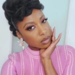 Gabrielle Dennis Instagram - I think I look a lot like that girl Cass from #TheBigDoorPrize 🤪 SEASON FINALE is out now @appletv 🦋 #AppleTVplus #AppleTV #SeasonFinale #TheBigDoorPrize #Season1 #StreamingNow