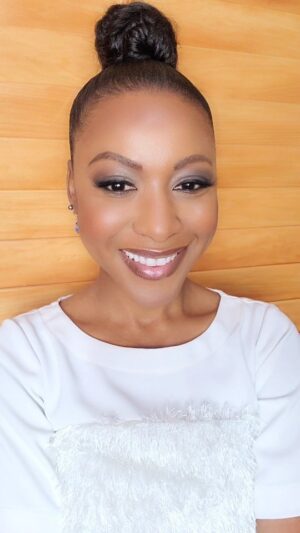 Gabrielle Dennis Instagram - It's FINALE WEEK with the season finale of The Big Door Prize on @appletv TOMORROW! So if you've been watching, get your mind ready, and for those who like to binge, it's time to get into the fun because before you know it you will have seen spoilers and season 2 will already be here lol (no I have no clue when s2 comes out 🤪) 

Thanks for rocking with us 🦋🦋💙💙

#TheBigDoorPrize #SeasonFinale #TuneIn #Binge #AppleTV #AppleTVplus #FinaleWeek #LetsGo