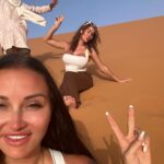 Gabrielle Marion Instagram - La dernière photo est ma pref 🥰 @sunrisepalacemerzouga Sahara Desert, Morocco