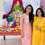 Garima Parihar Instagram - "May the blessings of Lord Ganesha fill your life with joy and prosperity. Happy Ganesh Chaturthi!" 🙏🐘 Mumbai, Maharashtra