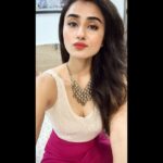 Garima Parihar Instagram - #selfiegram . . . #ootd #instaday #instagram #photooftheday #picoftheday #instadaily Mumbai, Maharashtra
