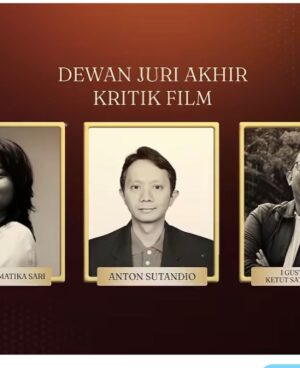 Garin Nugroho Instagram - FESTIVAL FILM INDONESIA, LEBIH 60O BERBAGAI JENIS FILM DAN LEBIH DARI I00 KRITIK FILM .Menjelang malam anugrah 14 november . Tahun terkahir periode 2021 -2023  sebagai Ketua Komite penjurian FFI ( gmbr : bersama anggota dewan juri akhir film cerita panjang dan foto anggota juri akhir FFI ) . Sebuah tugas tidak mudah  dng lebih dari 600 berbagai jenjs film terseleksi dan 100 lebih kritik film .Tugas komite penjurian adalah mengawal prosedur , memfasilitasi , menjaga proses penjurian menjadi demokratis , dari administrasi hingga Diskusi proses penjurian akhir oleh Anggota Dewan Juri , baik film cerita panjang ( 75 film ) film pendek ( 336 film ), animasi ( 35 film ) , dokumenter ( 140 )hingga Kritik film ( 101 ) . Penjurian dilakukan bertahap , diawali  tahap nominasi dng metode voting oleh asosiasi dan anggota akademi citra ( para peraih citra ), dipuncaki dengan pemilhan karya terbaik oleh anggota dewan juri akhir terpilih dengan menekankan diskusi dan argumentasi. Pada Film cerita , ketua komite penjurian bertindak sebagai moderator , tanpa mempunyai hak suara , namun menjaga diskusi antar anggota dewan juti akhir berlangsung argumentatif , partisipatif dan adil layaknya proses demokrasi. Seluruh proses dilakukan di depan  akuntan publik. Terimakasih  team komite penjurian dan juri atas kerjakerasnya🙏 @festivalfilmid @naziracnoer @ekkyij @shoosugar @yayuunru @shantyharmayn @putrimarino @lukmansrd @lg_aw @emiraem @raihaanun @andhypulung @ong.hariwahyu @dirasugandi @amandarawles @arieltatum @gisel_la @monitatahalea @widimulia @sitanursanti @miaismi11 @nadiemmakarim @frankamakarim