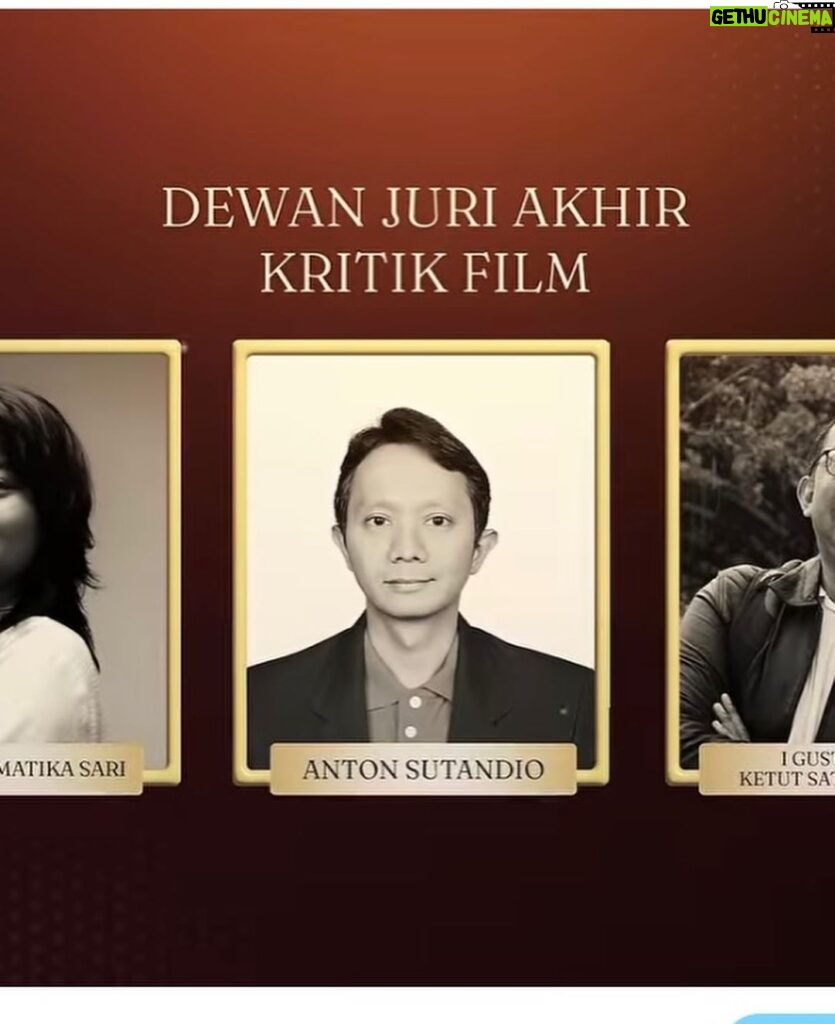 Garin Nugroho Instagram - FESTIVAL FILM INDONESIA, LEBIH 60O BERBAGAI JENIS FILM DAN LEBIH DARI I00 KRITIK FILM .Menjelang malam anugrah 14 november . Tahun terkahir periode 2021 -2023 sebagai Ketua Komite penjurian FFI ( gmbr : bersama anggota dewan juri akhir film cerita panjang dan foto anggota juri akhir FFI ) . Sebuah tugas tidak mudah dng lebih dari 600 berbagai jenjs film terseleksi dan 100 lebih kritik film .Tugas komite penjurian adalah mengawal prosedur , memfasilitasi , menjaga proses penjurian menjadi demokratis , dari administrasi hingga Diskusi proses penjurian akhir oleh Anggota Dewan Juri , baik film cerita panjang ( 75 film ) film pendek ( 336 film ), animasi ( 35 film ) , dokumenter ( 140 )hingga Kritik film ( 101 ) . Penjurian dilakukan bertahap , diawali tahap nominasi dng metode voting oleh asosiasi dan anggota akademi citra ( para peraih citra ), dipuncaki dengan pemilhan karya terbaik oleh anggota dewan juri akhir terpilih dengan menekankan diskusi dan argumentasi. Pada Film cerita , ketua komite penjurian bertindak sebagai moderator , tanpa mempunyai hak suara , namun menjaga diskusi antar anggota dewan juti akhir berlangsung argumentatif , partisipatif dan adil layaknya proses demokrasi. Seluruh proses dilakukan di depan akuntan publik. Terimakasih team komite penjurian dan juri atas kerjakerasnya🙏 @festivalfilmid @naziracnoer @ekkyij @shoosugar @yayuunru @shantyharmayn @putrimarino @lukmansrd @lg_aw @emiraem @raihaanun @andhypulung @ong.hariwahyu @dirasugandi @amandarawles @arieltatum @gisel_la @monitatahalea @widimulia @sitanursanti @miaismi11 @nadiemmakarim @frankamakarim