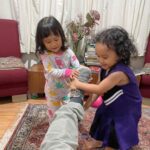 Garin Nugroho Instagram - Keindahan sederhana : Ketika begitu banyak perjalanan , keindahan sederhana , ketika pulang , Arum dan Runa berebut membuka sepatu dan meletakkan di tempat sepatu @adindafudia @febyhk @gibongtr @radityoutomo @rika.garin @kamilandini @ifa_isfansyah @analahms @suara88 @happysalma