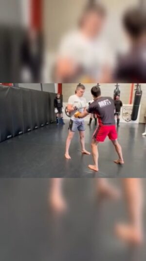 George Hardwick Instagram - Key liver shot details from the @livingston_fight_centre Seminar
More footage on the YT and and even morerer technique vids on the Patreon
#mma #ufc #boxing #muaythai #reels