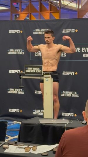 George Hardwick Instagram - On weight for tomorrow night. @georgehardwickmma 💥