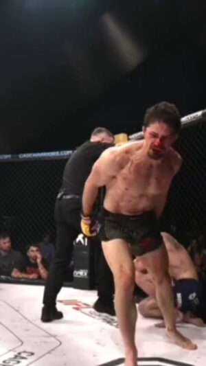 George Hardwick Instagram - 3 weeks today till we grab that Contract on Dana Whites Contender Series. Just a 5045 mile journey for the Boro hands to take the stage in Vegas
#mma #ufc #fighter #boxing #reels
