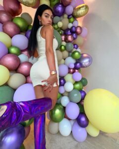 Georgina Rodríguez Instagram - 💖🦄🎈#6 Madrid, Spain