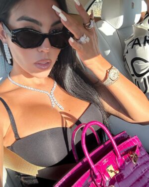 Georgina Rodríguez Instagram - Mucho amor 💘