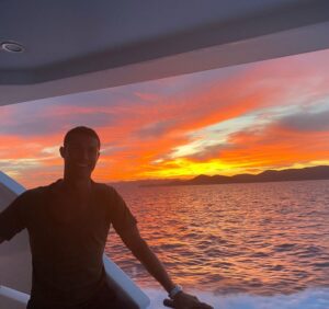Georgina Rodríguez Instagram - Aquella tarde de verano que fuimos a comprar nuestro barco♥️ Y alguna fotico de aquel mágico verano…🌅 #2020