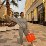 Georgina Rodríguez Instagram - Thank you to all of the amazing people I met today 💘such a wonderful working day it a pleasure ☀️My super cool outfit form @aloyoga المملكة العربية السعودية
