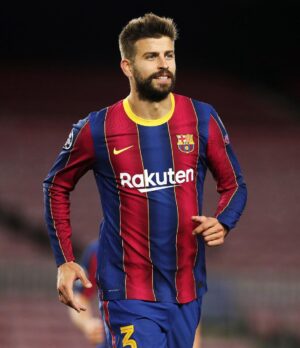 Gerard Piqué Instagram - ⚽️💪🏻 @championsleague 
#UCL