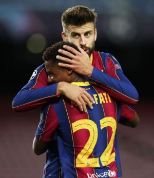 Gerard Piqué Instagram - ⚽️💪🏻 @championsleague 
#UCL