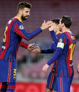 Gerard Piqué Instagram - ⚽️💪🏻 @championsleague 
#UCL