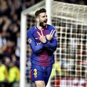 Gerard Piqué Instagram - Gran nit al Camp Nou. 👌 #BarçaRoma