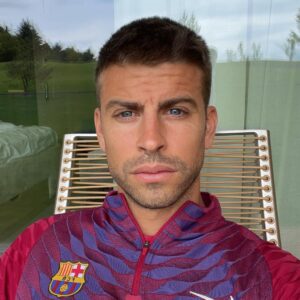 Gerard Piqué Instagram - Reflection.