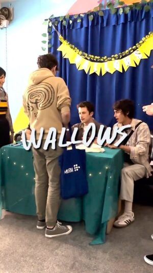 Gerardo Ravelo Instagram - El mejor día de mi vida #wallows #dylanminnette #colepreston #braedenlemasters #wallowsmusic