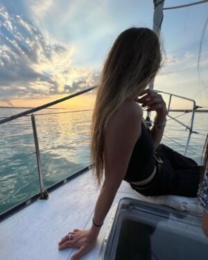 Gia Mantegna Instagram - I went on a boat and there’s so much proof